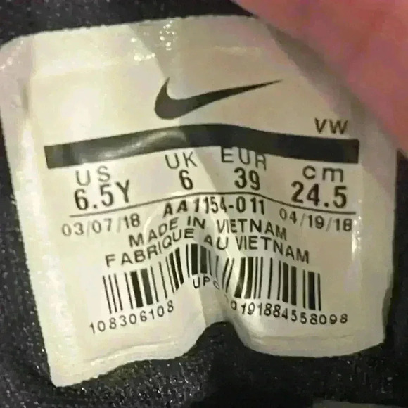 Nike Kyrie Flytrap Basketball Shoes Size 6.5 - Picture 6 of 7